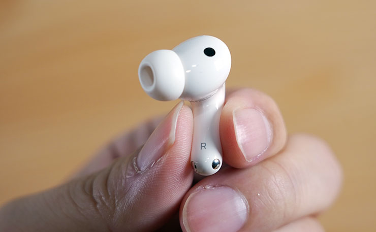 HUAWEI MatePad 11.5 2025 開箱實測:雲晰柔光屏護眼有感,三代 HUAWEI M-Pencil 頂天手感成筆記繪畫絕配! - 阿祥的網路筆記本 FreeBuds 7i 採用自帶耳塞的入耳式設計,盒內除了常規的 L、M、S 三種尺寸耳塞,更全新加入 XS 尺寸的耳塞,讓更多耳朵較小的使用者更能穩固舒適地配戴。