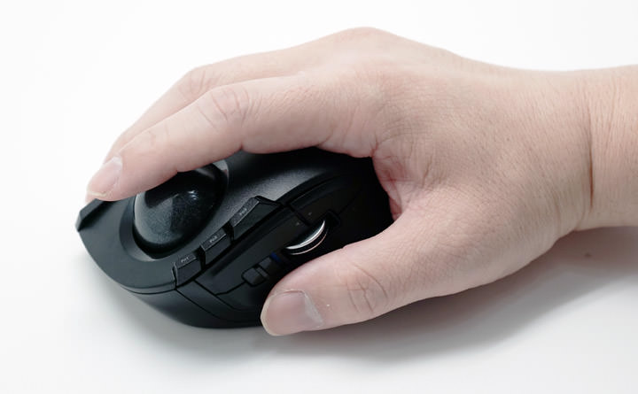 [Unbox] 不同於滑鼠、觸控板的操控手感：「ELECOM DEFT 無線中指軌跡球」滑鼠開箱分享！ - 阿祥的網路筆記本