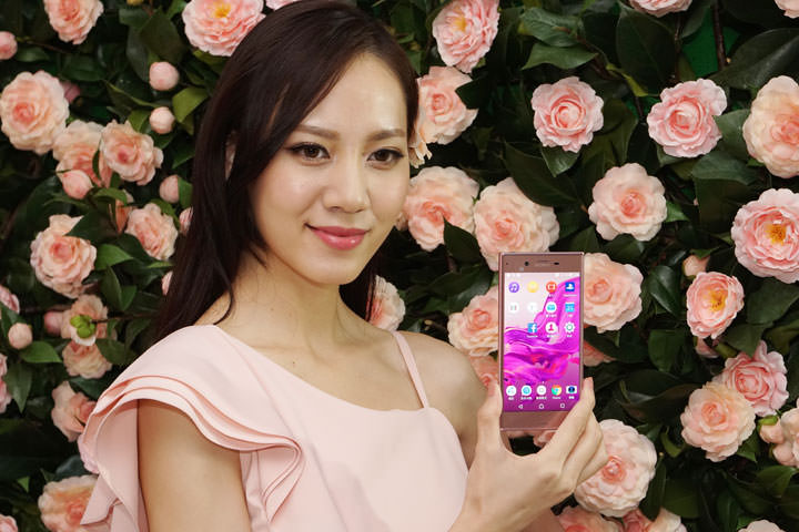 [Event] Sony Mobile晶亮粉色旗艦主打女性用戶－Xperia XZ 第四款新色「山茶花粉」本週上市！ - 阿祥的網路筆記本