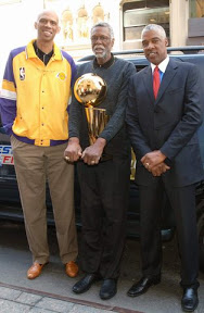 [NBA]傳奇三巨頭：Jabbar、Bill Russell和Dr. J近照 - 阿祥的網路筆記本